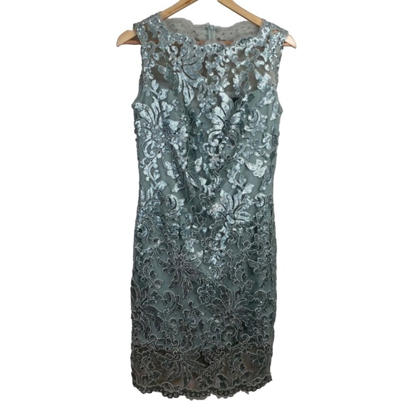 Tadashi Shoji Sequin Sheath Dress 8 Scalloped Lace Ice Silver Holiday New Years - Picture 12 of 12